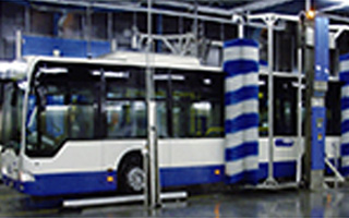 关于电脑洗车机隧道式和龙门式的投资比较