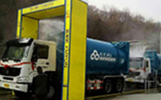 电脑洗车机可节约大量的水